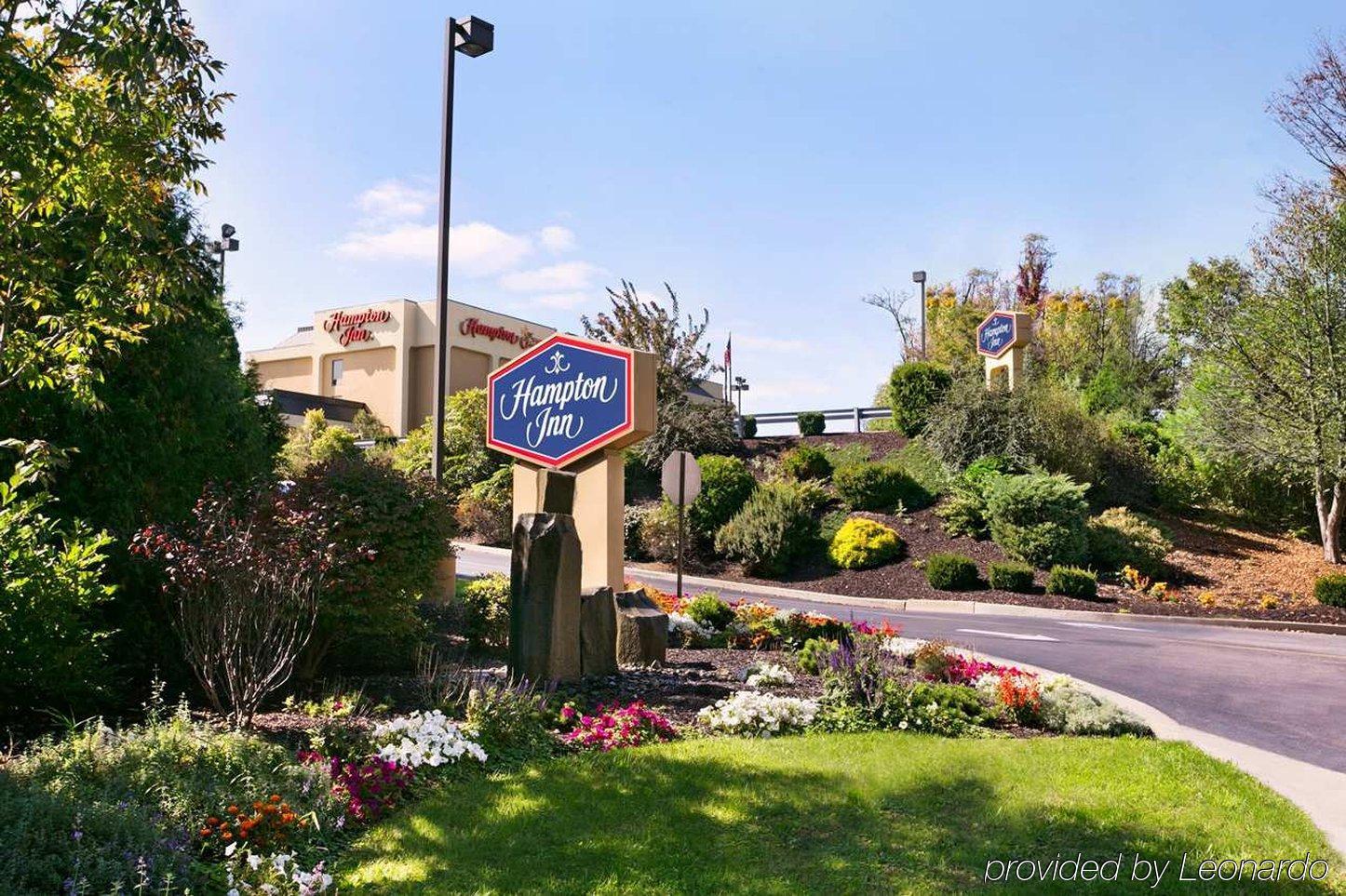 Hampton Inn Bedford Exterior photo